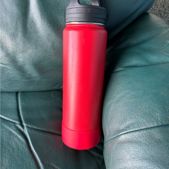 Red Thermoflask - Picture 2 of 3